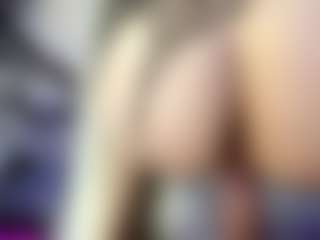 Live cam show with Lucymuur - Normal on Camsoda