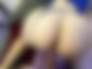 Live cam show with Lucymuur - Petite on Camsoda