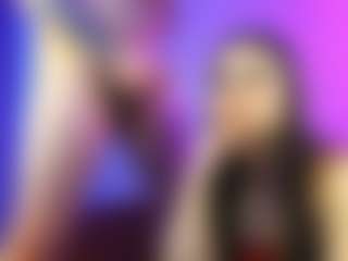 Live cam show with Lucymuur - Middle Aged on CamSextacy