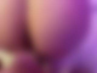 Live cam show with Lucymuur - Blowjob on Camsoda