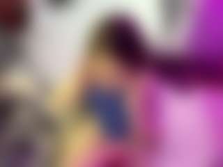 Live-Cam-Show mit Lucymuur - Lovense auf Camsoda
