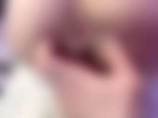 Live cam show with Lucymuur - Twerk on intimatelivegirls.com