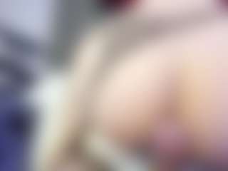 Live cam show with Lucymuur - Handjob on camgirlchat.live