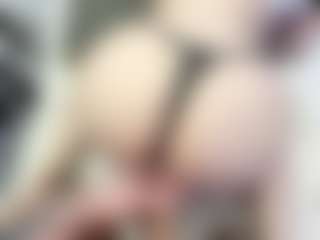 Live cam show with Lucymuur - Ball Sucking on fuck-show.com