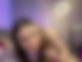 Live cam show with Lucymuur - Strip on Camsoda