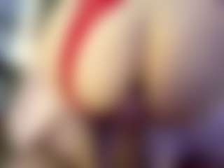 Live cam show with Lucymuur - Natural on Camsoda