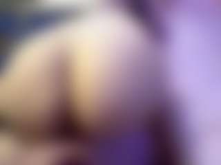 Live cam show with Lucymuur - Athletic Middle Aged on Gym Cam Girls