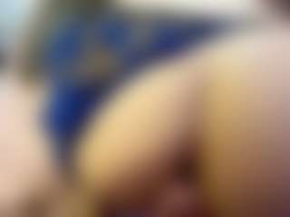 Live cam show with Lucymuur - Shaved Pussy on Camsoda