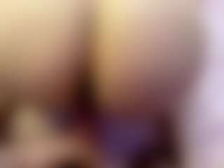 Live cam show with Lucymuur - Brown Eyes on Camsoda