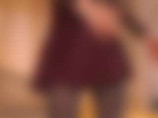 Live cam show with MarivelSicola - New Latina on TeamSkeetLive