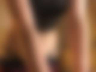 Live cam show with MarivelSicola - Spank on Camming Site