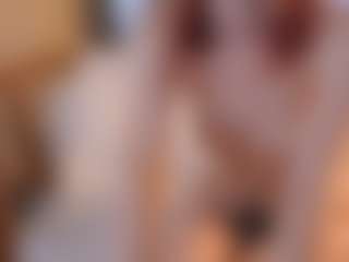 Live cam show with MarivelSicola - College on Camsoda