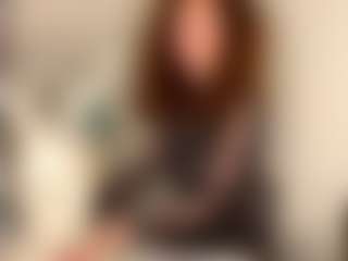 Live cam show with MedaSewald - Bedroom on Mixed Magazine Live