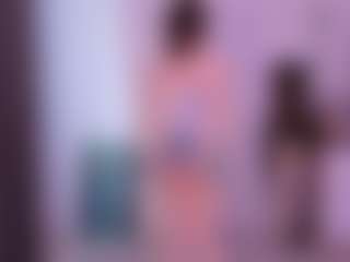 Live cam show with MireyaBengochia - Strip on Gym Cam Girls