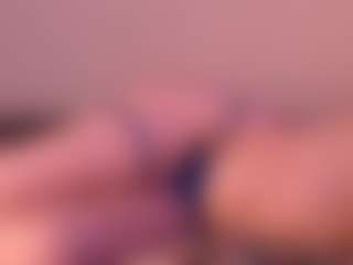 Live cam show with MireyaBengochia - Student on AdultVida.com