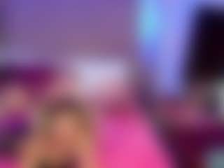 RoxyeSinner's Live Sex Cam Show