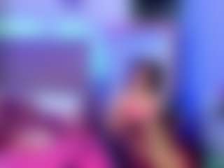 Live cam show with RoxyeSinner - Big Tits Latina on StripNow
