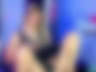 RoxyeSinner's Live Sex Cam Show