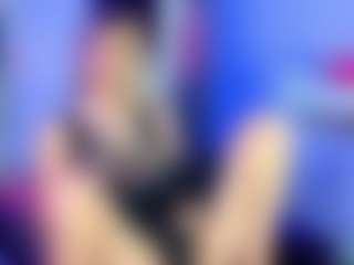 RoxyeSinner's Live Sex Cam Show