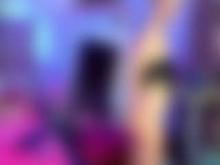 RoxyeSinner's Live Sex Cam Show