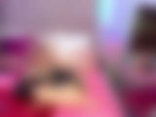 RoxyeSinner's Live Sex Cam Show