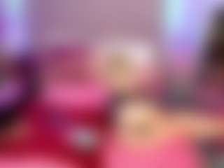 RoxyeSinner's Live Sex Cam Show
