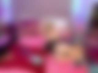 RoxyeSinner's Live Sex Cam Show