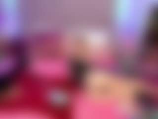 RoxyeSinner's Live Sex Cam Show
