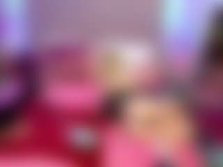 RoxyeSinner's Live Sex Cam Show