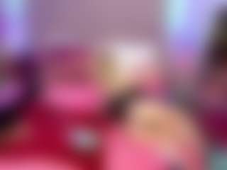 RoxyeSinner's Live Sex Cam Show
