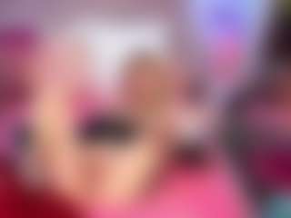 RoxyeSinner's Live Sex Cam Show