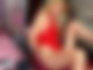 Live cam show with RoxyeSinner - Striptease Latina on CamClone