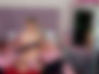 RoxyeSinner's Live Sex Cam Show
