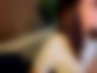 Live cam show with Viva-Kelsey - Tease Brown Hair on Free Soda