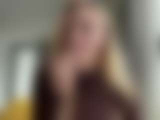 WildaBoswink's Live Sex Cam Show