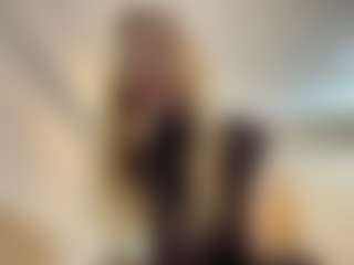 WildaBoswink's Live Sex Cam Show
