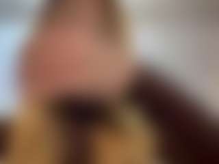 WildaBoswink's Live Sex Cam Show