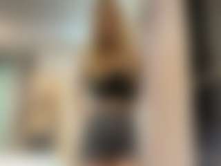WildaBoswink's Live Sex Cam Show