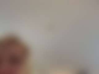 WildaBoswink's Live Sex Cam Show