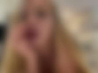 WildaBoswink's Live Sex Cam Show