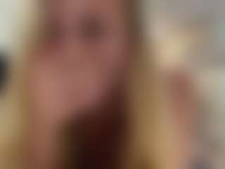 WildaBoswink's Live Sex Cam Show