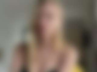WildaBoswink's Live Sex Cam Show