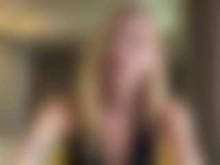 Live cam show with Dina - Blonde Hair Teen (18+) on Chatstar