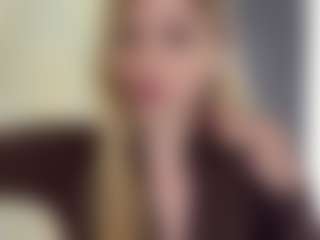 Live cam show with Dina - Skinny Teen (18+) on livesuperchat.net
