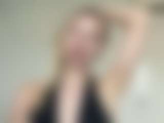 Live cam show with Dina - Blonde Hair Small Tits on Dare Cams