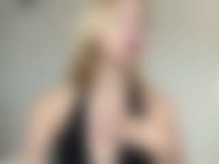 Live cam show with Dina - College on Mixed Magazine Live