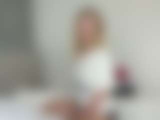 Live cam show with Dina - Genital Piercings on crypto-cams