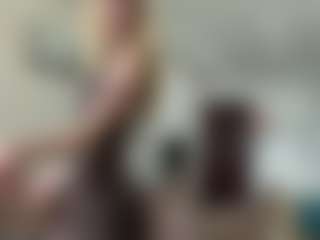 Live cam show with Dina - Blue Eyes on luckytryst.com