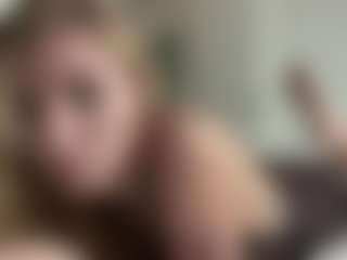 Live cam show with Dina - Bedroom Blonde Hair on Pornisteam.com