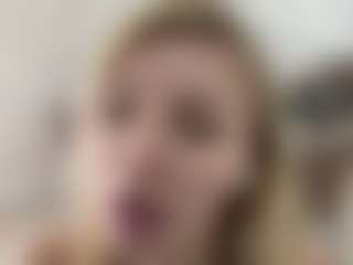 Live cam show with Dina - Handjob on Fit Hotties